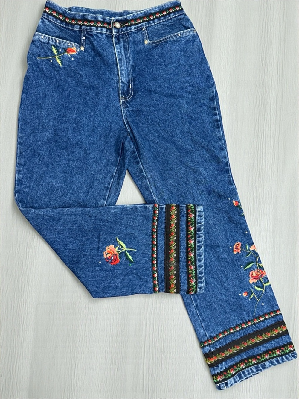 Vintage 90s Bill Blass Flower Embroidered High-Waisted Mom Jeans Size 8P